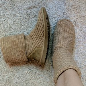 Sand knit uggs size 6.5